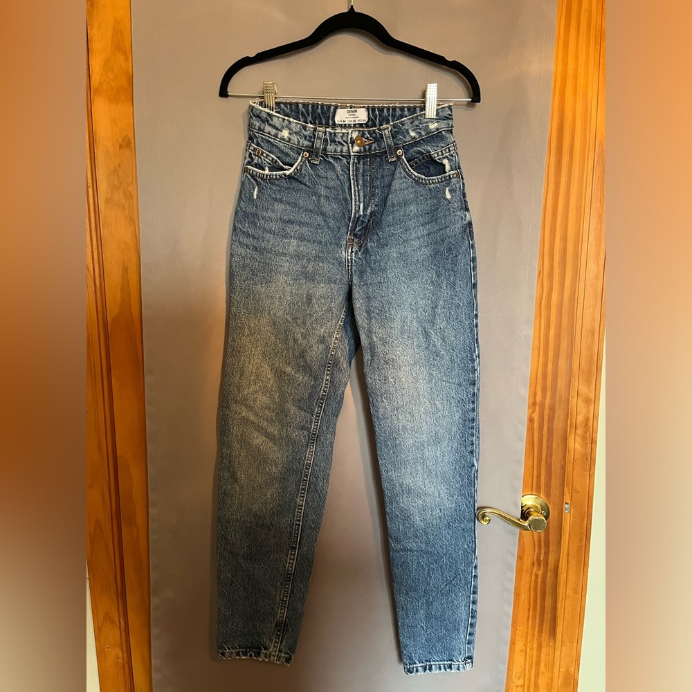 Bershka High Waist Mom Jean